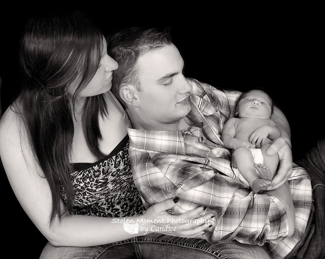 mom, dad and newborn