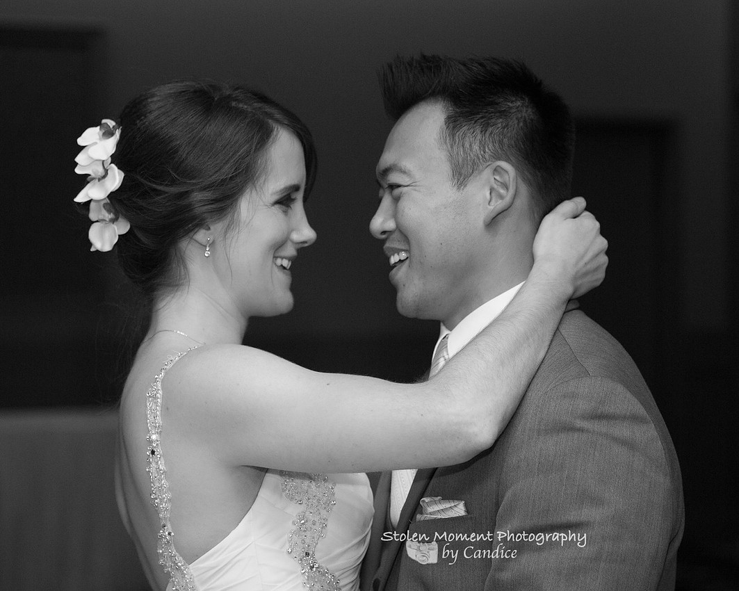 bride and groom during the first dance