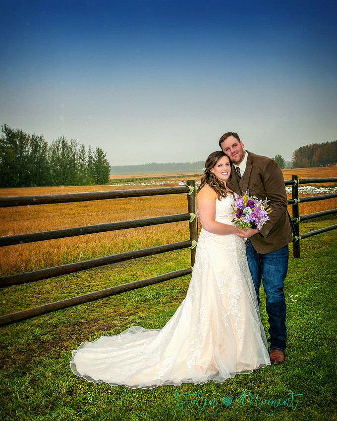 a chilly fall country wedding in Warburg, Alberta