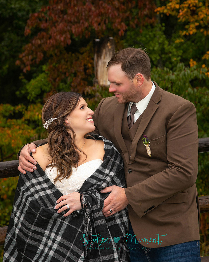 a chilly fall country wedding in Warburg, Alberta