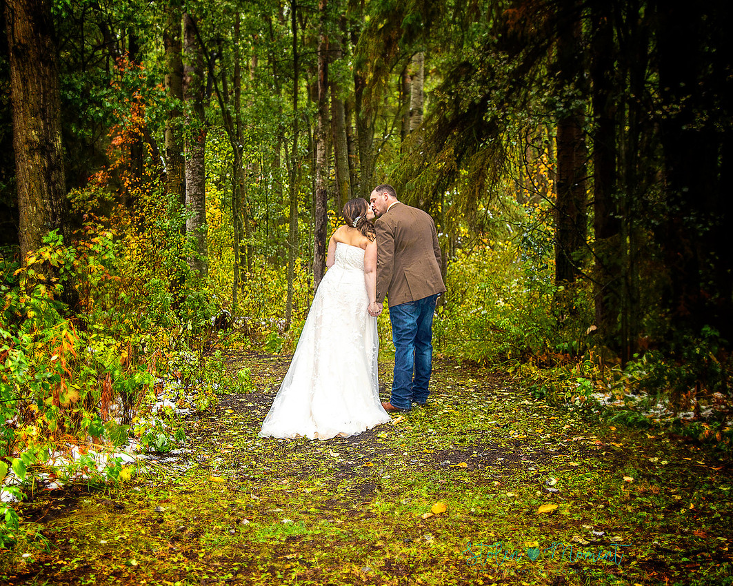 a chilly fall country wedding in Warburg, Alberta